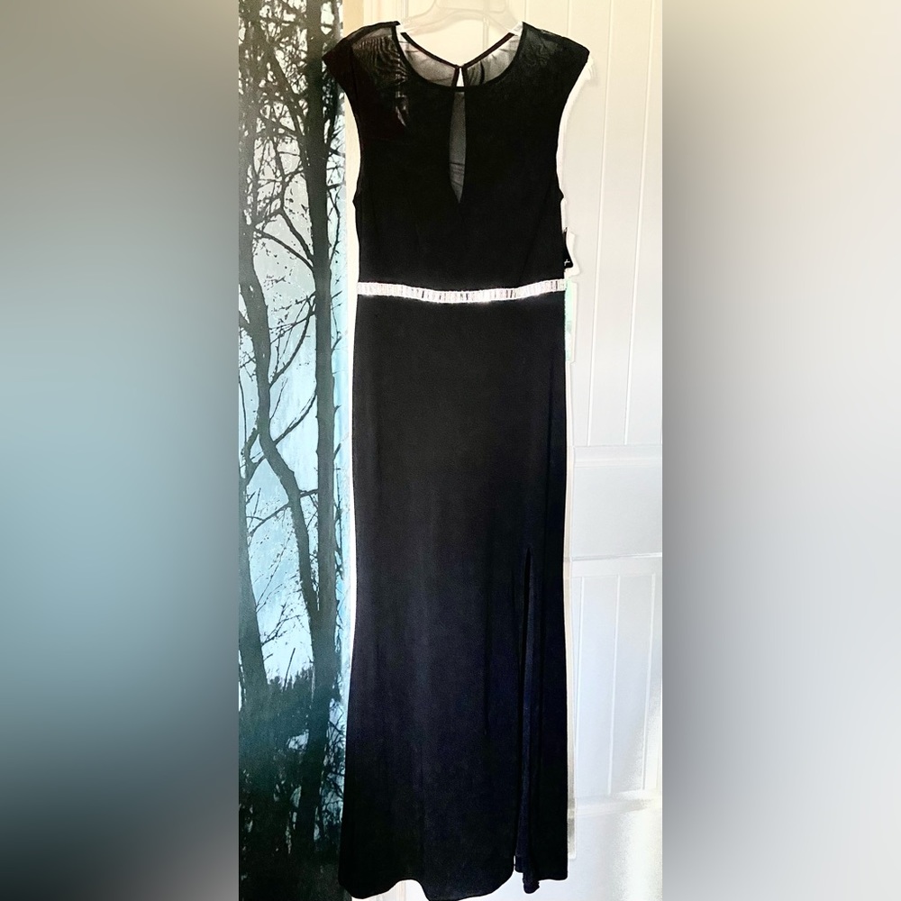 Black evening/prom gown size 13.